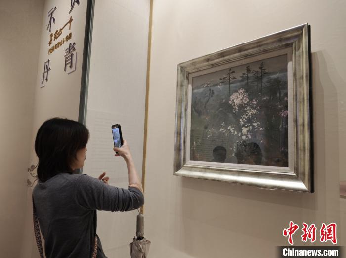 腾讯分分彩：不负丹青——吴冠中《杜鹃与雪山》特展亮相无锡